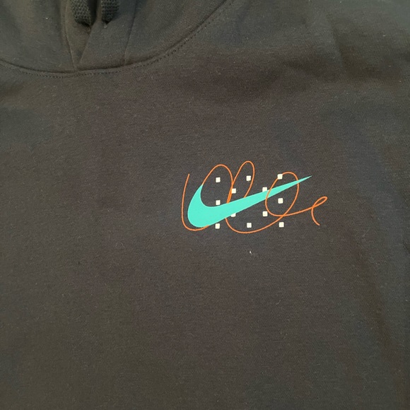 Nike jacket - Picture 2 of 6